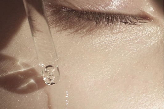 Lightweight squapplied to skin showing smooth hydrated texturealane oil 