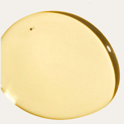 Close-up of marula oil texture showing smooth, lightweight, fast-absorbing facial oil